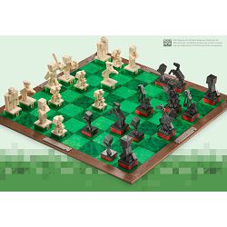 NOBLE COLLECTION – MINECRAFT – OVERWORLD HEROES VS. HOSTILE MOBS CHESS SET - 849421009243